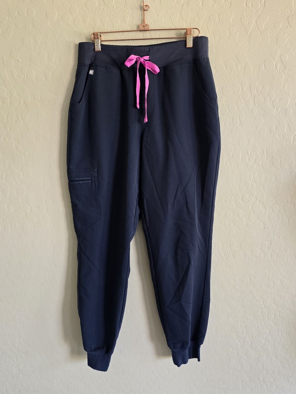 Figs Women's Zamora Jogger Scrub Pants Size Medium Petite Night Sky